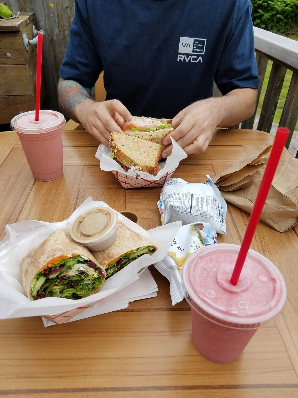 Daily Brew Coffee House | cafe | 1370 MA-28A, Cataumet, MA 02534, USA | 5085644755 OR +1 508-564-4755