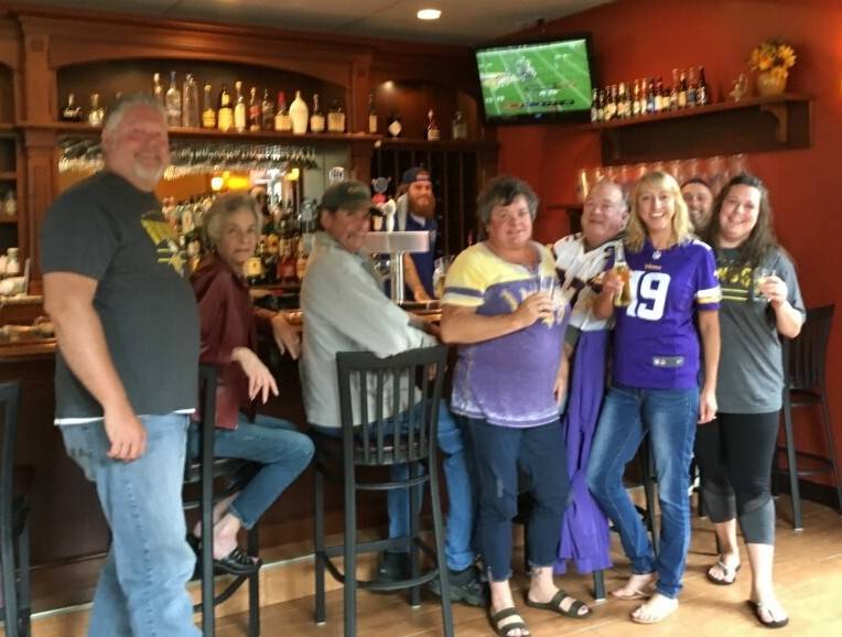 TOPS Restaurant & Bar | restaurant | 14533 Dodd Blvd, Rosemount, MN 55068, USA | 6514237331 OR +1 651-423-7331