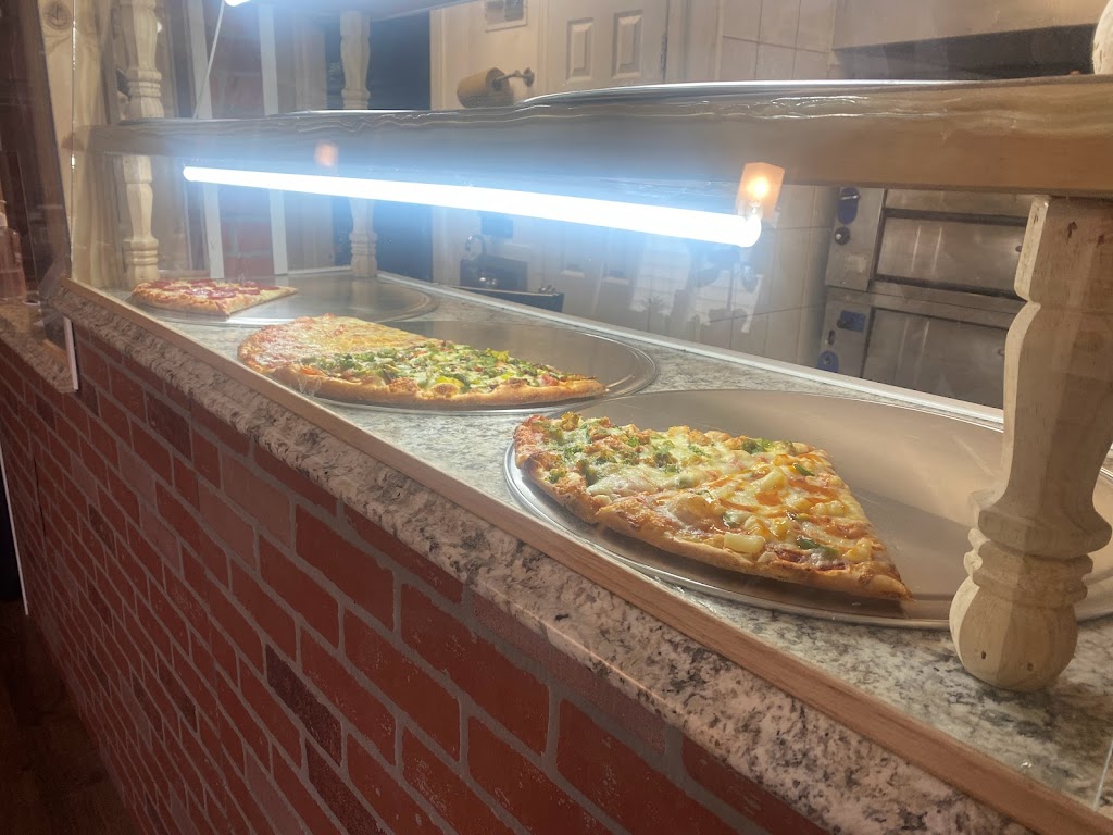 Yum Yum Pizza | restaurant | 1393 Kensington Ave, Buffalo, NY 14215, USA | 7163225799 OR +1 716-322-5799