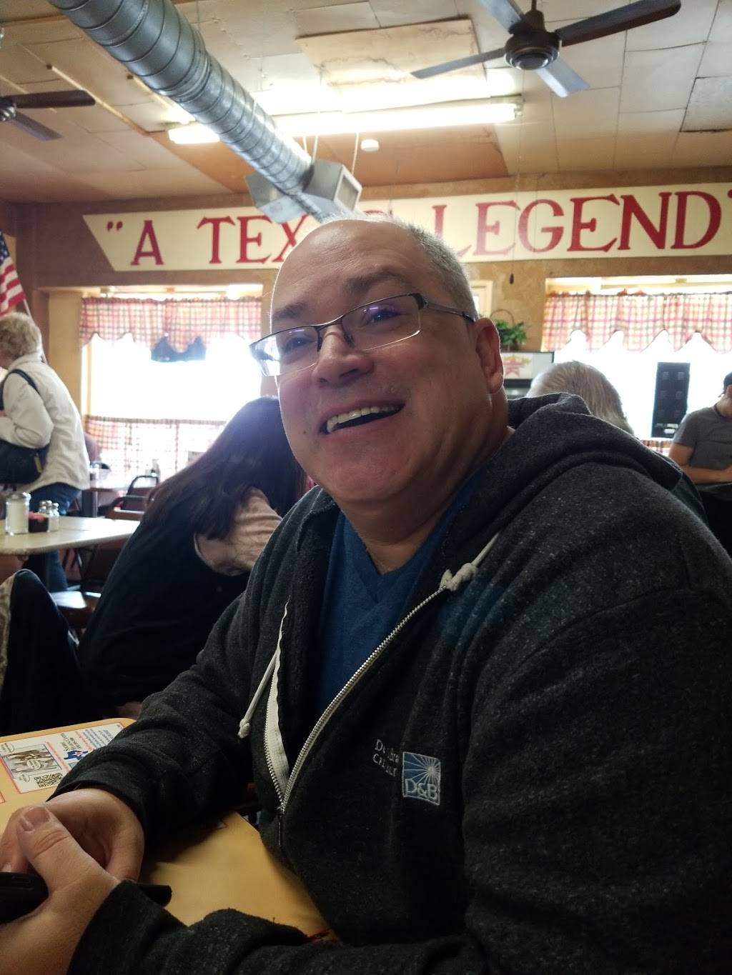 Hill Country Cafe | cafe | 806 Main St, Kerrville, TX 78028, USA | 8302576665 OR +1 830-257-6665