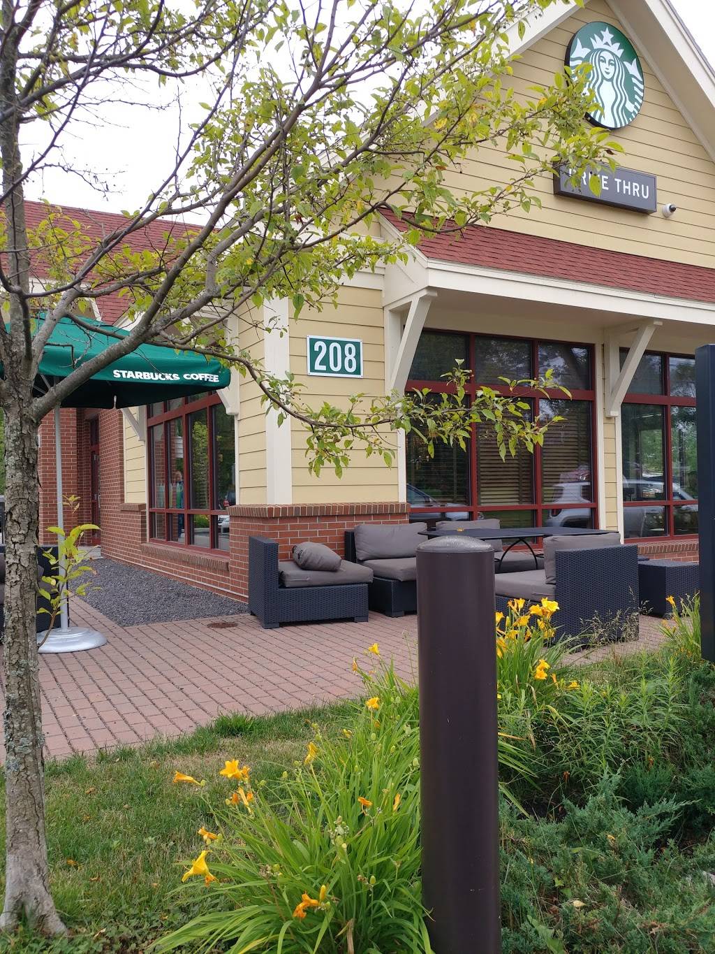 Starbucks | cafe | 210 US-1, Scarborough, ME 04074, USA | 2078832980 OR +1 207-883-2980