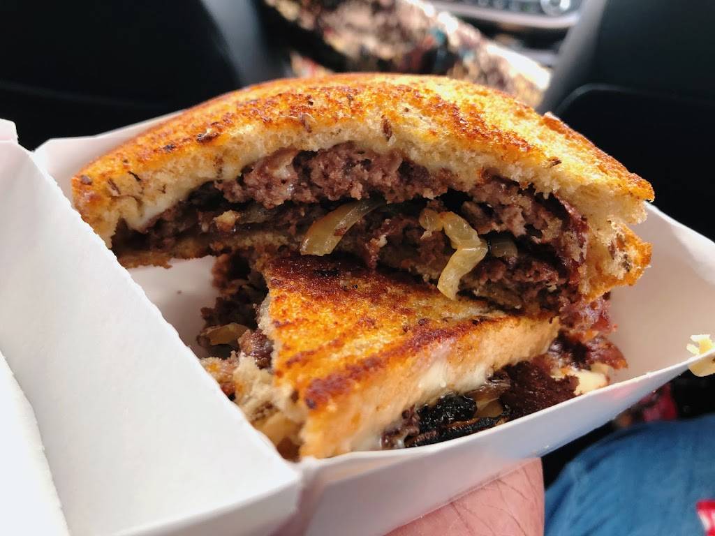 Freddys Frozen Custard & Steakburgers (Canton) | restaurant | 5441 Whipple Ave NW, North Canton, OH 44720, USA | 3305268202 OR +1 330-526-8202