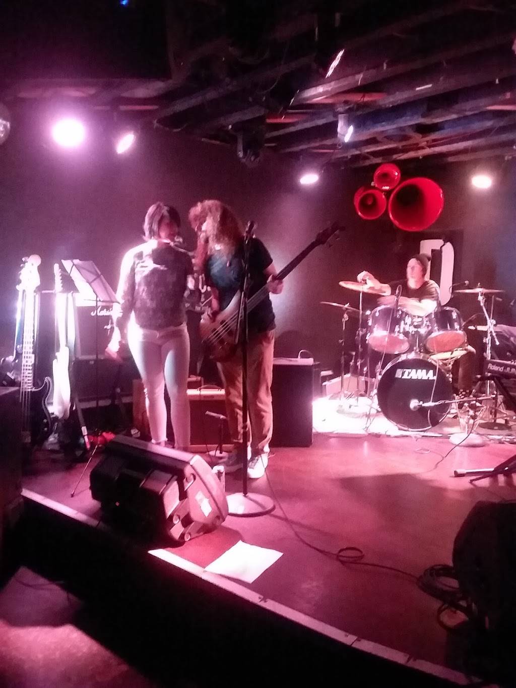 DC9 Nightclub | night club | 1940 9th St NW, Washington, DC 20001, USA | 2024835000 OR +1 202-483-5000