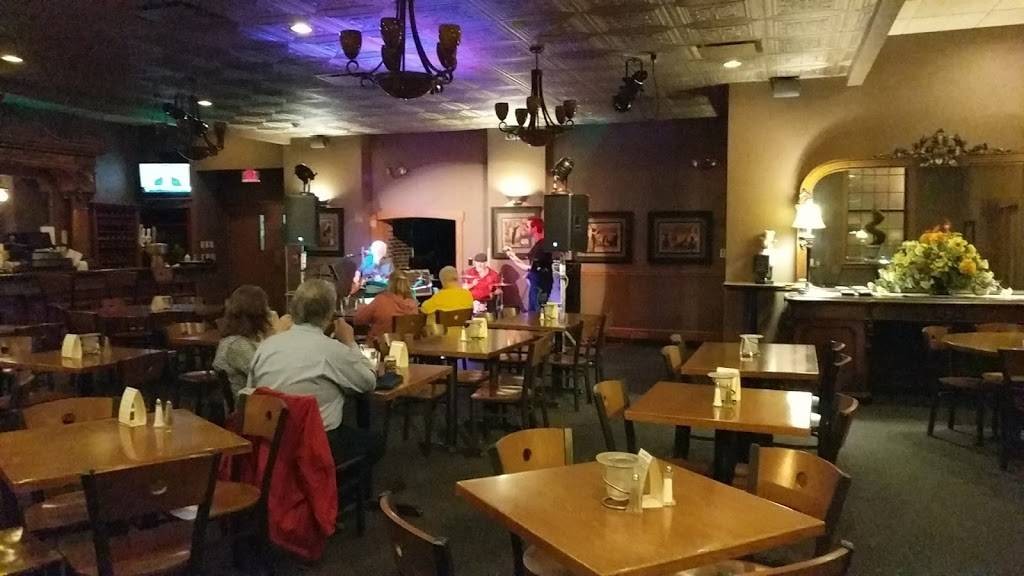 Piggys | night club | 501 Front St S, La Crosse, WI 54601, USA | 6087844877 OR +1 608-784-4877