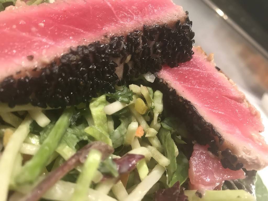 Midtown Grill | restaurant | 8913 W North Ave, Wauwatosa, WI 53226, USA | 4148376400 OR +1 414-837-6400