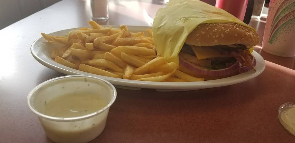 Primo Burgers | restaurant | 43369 10th St W, Lancaster, CA 93534, USA | 6619457538 OR +1 661-945-7538