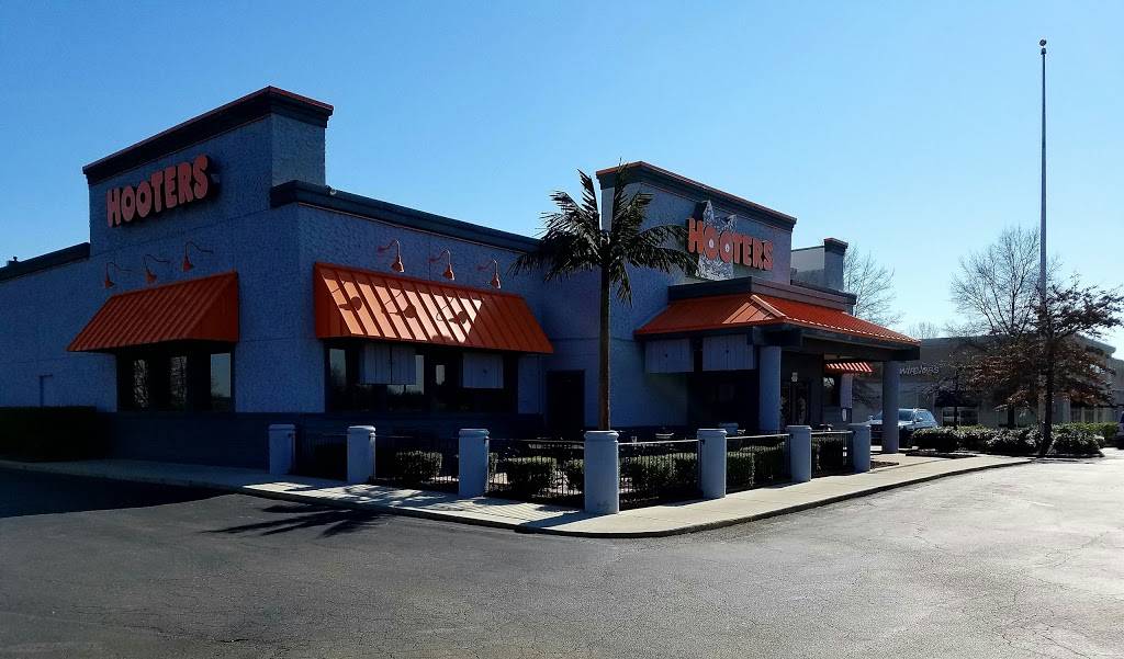 Hooters | restaurant | 9807 South Blvd, Charlotte, NC 28273, USA | 7046432044 OR +1 704-643-2044