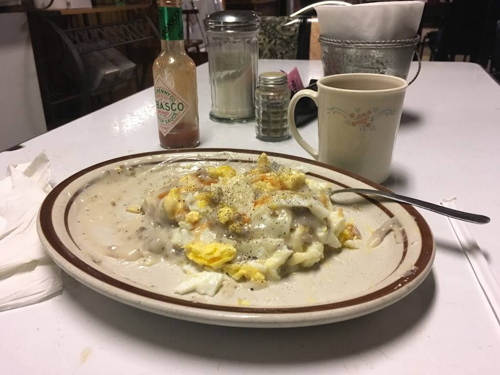 Meleahs Cafe | restaurant | 2101-2153 S 3rd St, Merom, IN 47861, USA | 8123564108 OR +1 812-356-4108