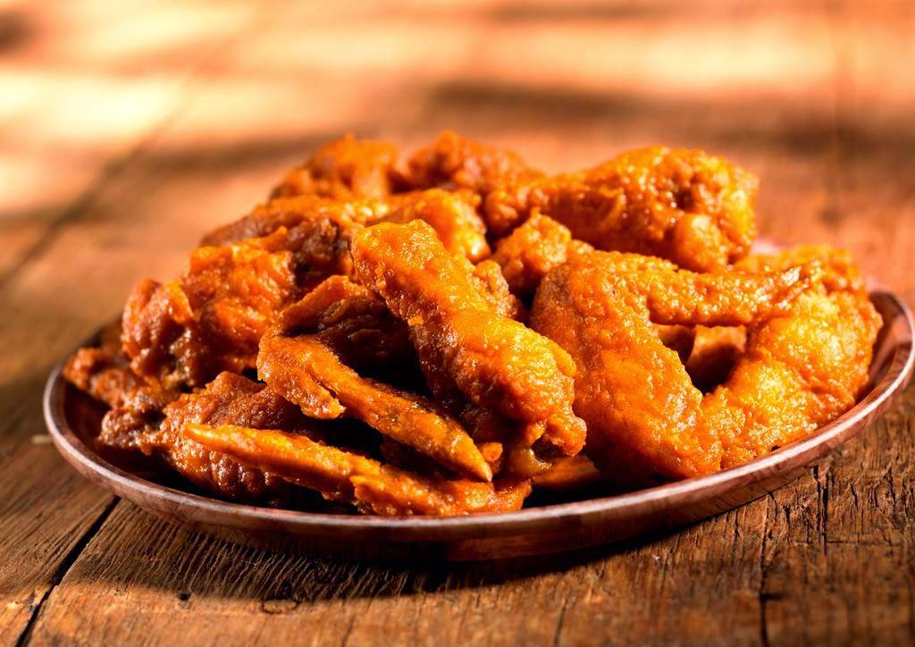 Hooters | restaurant | 132 Gallery Center Dr, Mooresville, NC 28117, USA | 7046635398 OR +1 704-663-5398