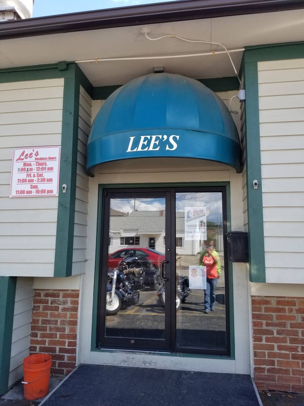 Lees Sports & Spirits | restaurant | 209 W Bigelow Ave, Plain City, OH 43064, USA | 6148730780 OR +1 614-873-0780