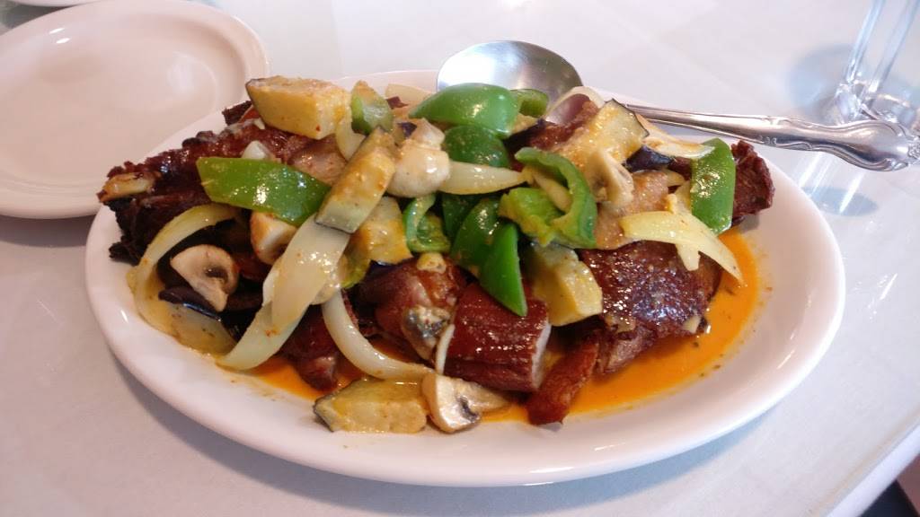 Haangs Bistro | restaurant | 225 E Walled Lake Dr, Walled Lake, MI 48390, USA | 2489261100 OR +1 248-926-1100