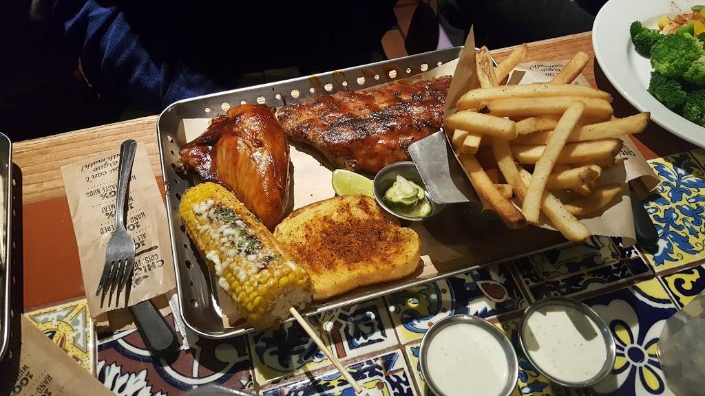 Chilis Grill & Bar | meal takeaway | 2029 Arden Way, Sacramento, CA 95825, USA | 9169052480 OR +1 916-905-2480