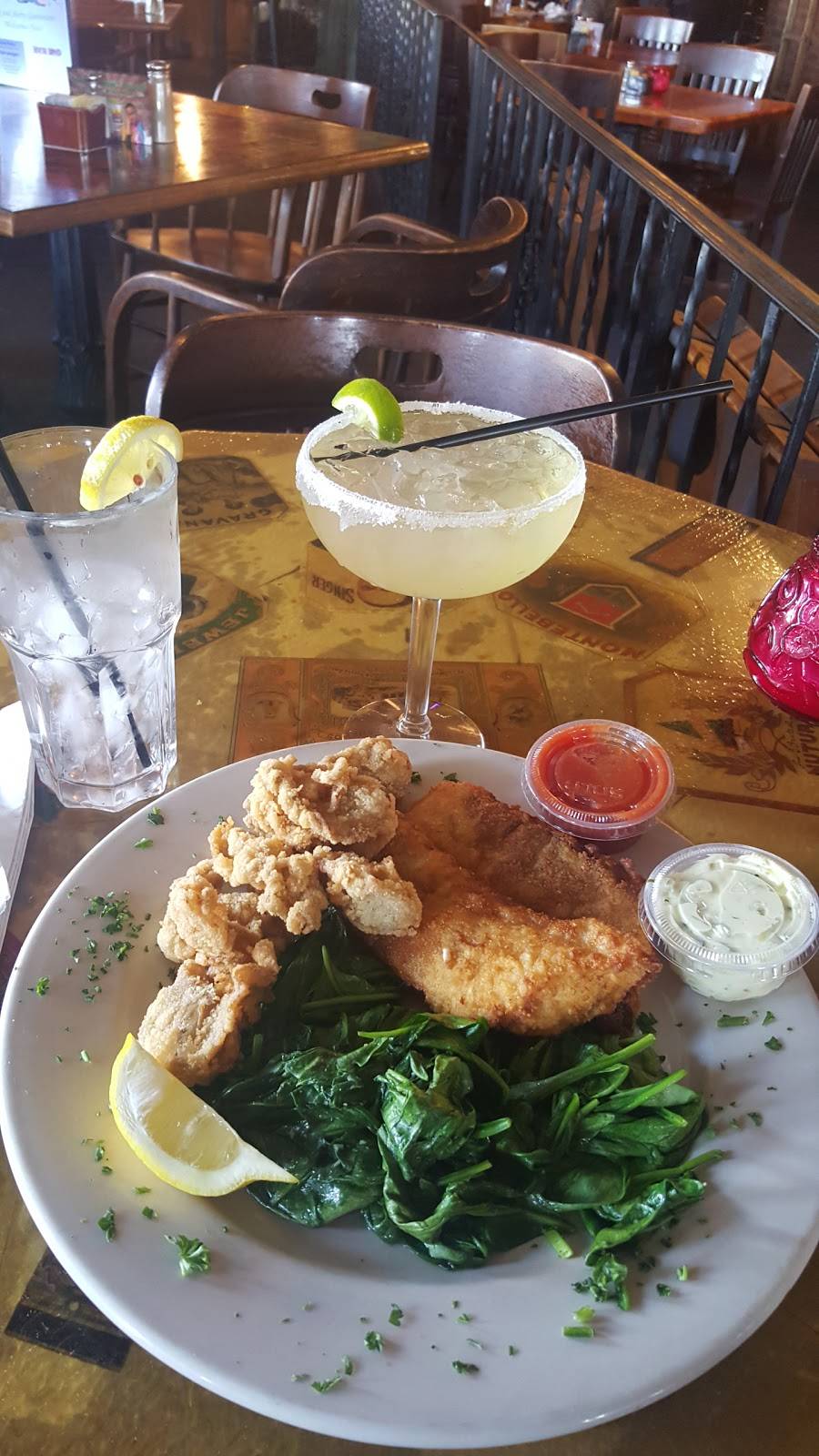 Fish Market Restaurant | restaurant | 7611 Old Branch Ave, Clinton, MD 20735, USA | 3015997900 OR +1 301-599-7900