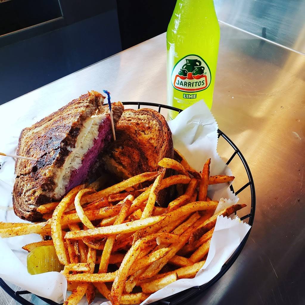 Ramblin Rose Cafe | restaurant | 265 N Findley St, Punxsutawney, PA 15767, USA | 8146185852 OR +1 814-618-5852