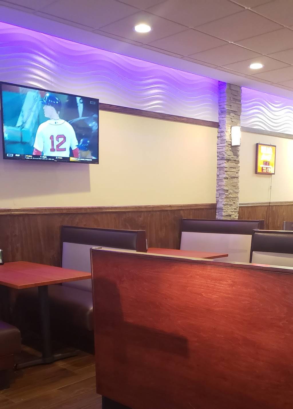 Holiday Pizza | restaurant | 714 Southbridge St, Auburn, MA 01501, USA | 5088325169 OR +1 508-832-5169