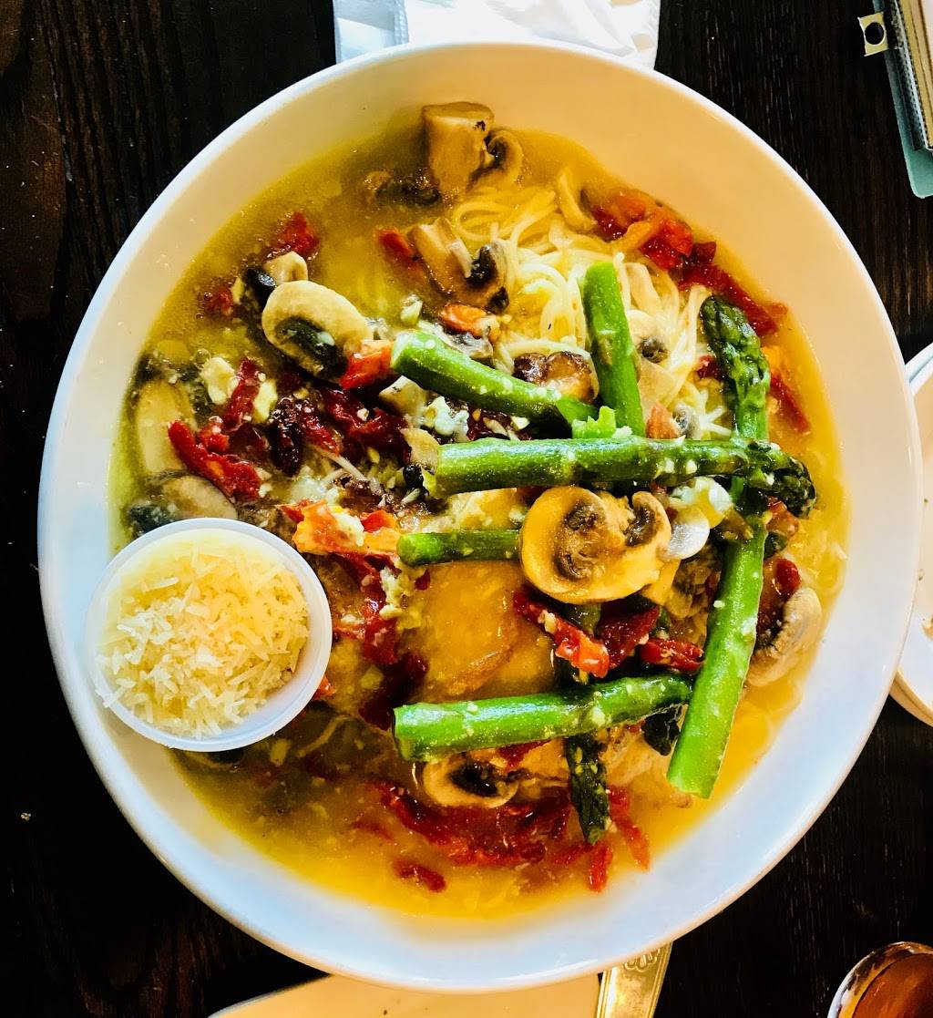 Skipper Restaurant and Chowder House | restaurant | 152 S Shore Dr, South Yarmouth, MA 02664, USA | 5083947406 OR +1 508-394-7406