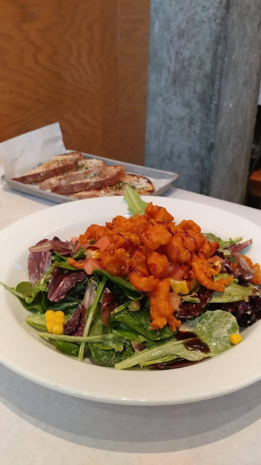 Big Catch Seafood House | restaurant | 150 E Broadway, Long Beach, CA 90802, USA | 5624914600 OR +1 562-491-4600