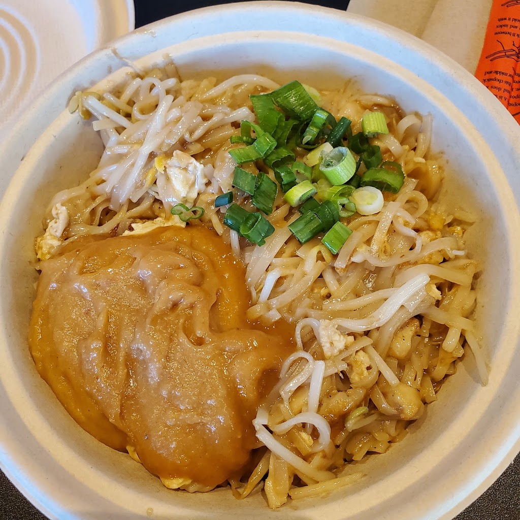 3 Sisters Khmer-Thai Kitchen | restaurant | 2080 Grand St, Lancaster, PA 17601, USA | 7178243003 OR +1 717-824-3003