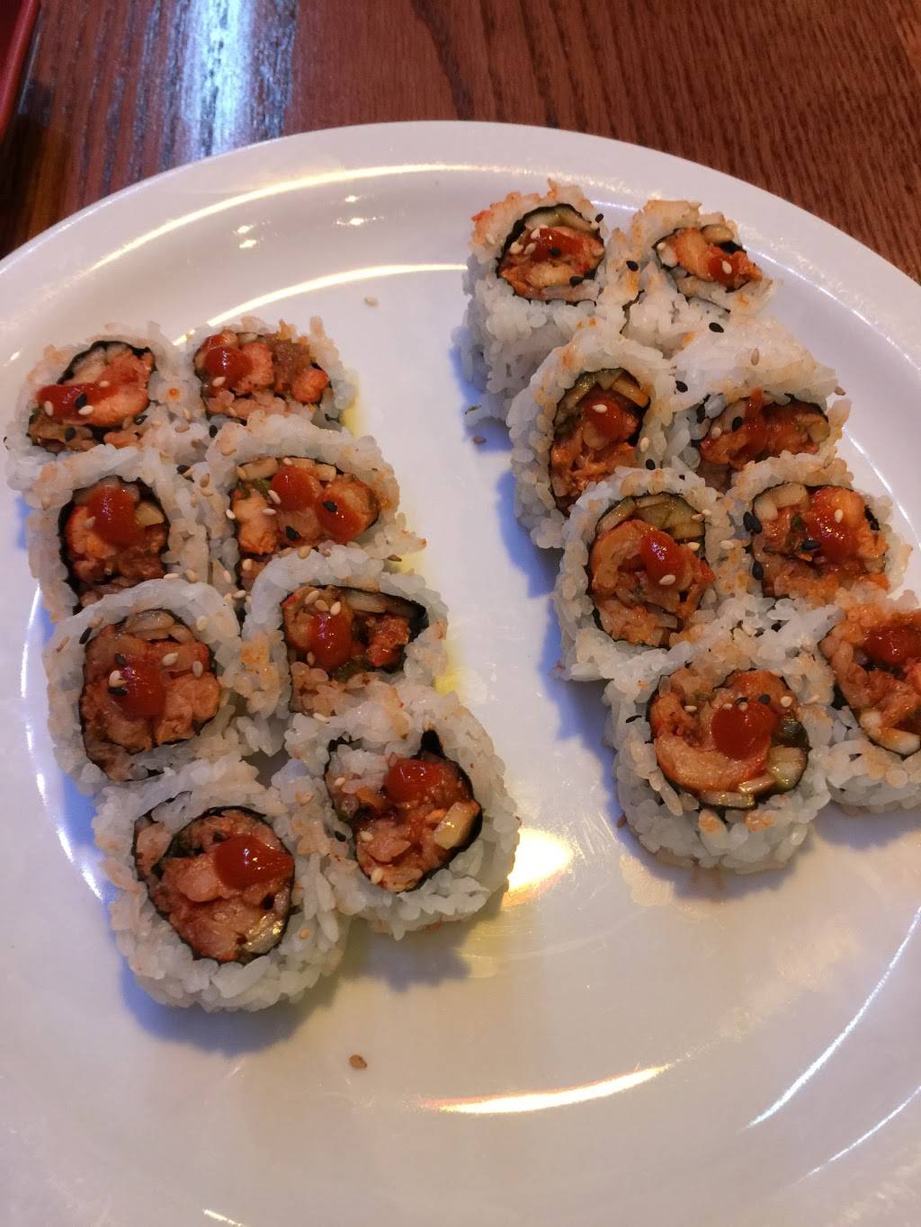 C Rolls Sushi | restaurant | 18101 Preston Rd #300, Dallas, TX 75252, USA | 9724474900 OR +1 972-447-4900