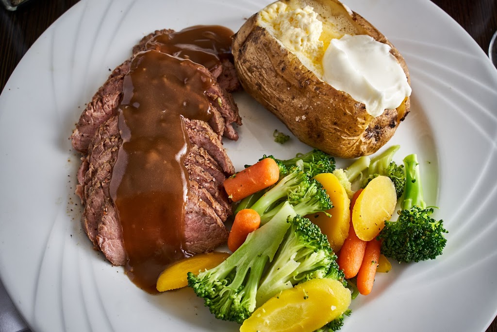 Chef Peters Bistro @ Westbrook | restaurant | 19260 N Westbrook Pkwy, Peoria, AZ 85382, USA | 6232485699 OR +1 623-248-5699