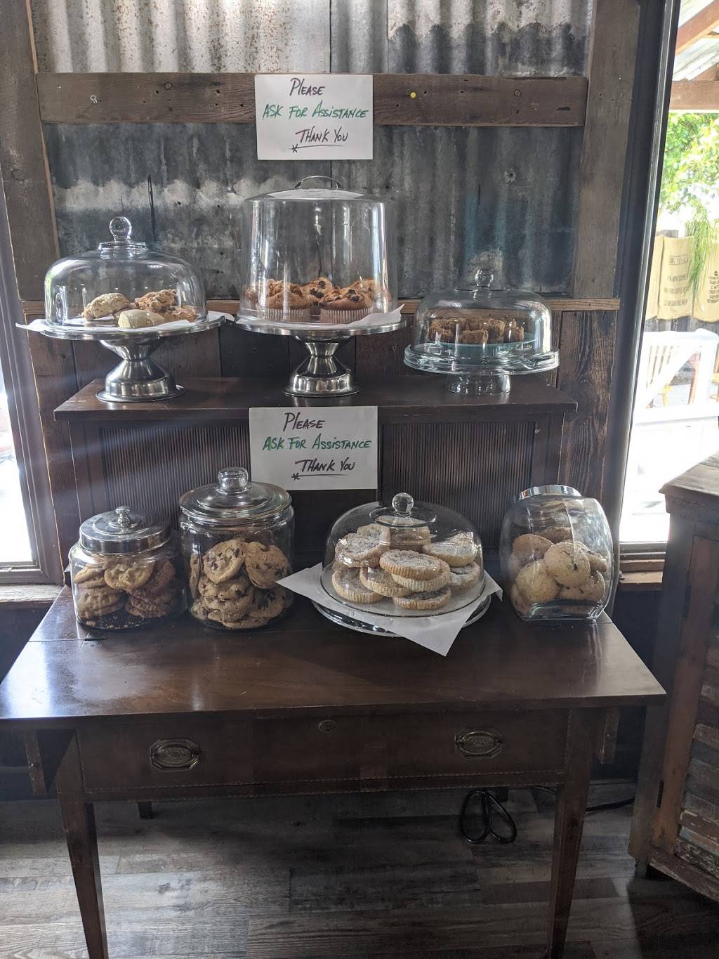 Dark Nectar Coffee Saloon | restaurant | 2940 Main St, Morro Bay, CA 93442, USA | 8052251417 OR +1 805-225-1417