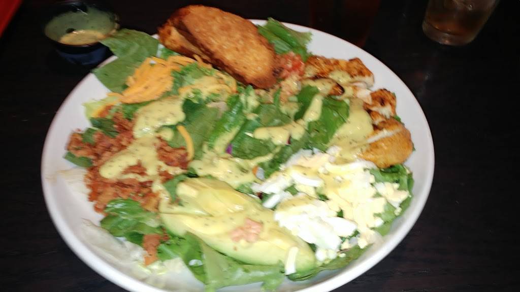 Red Robin Gourmet Burgers and Brews | restaurant | 6500 N Illinois St, Fairview Heights, IL 62208, USA | 6186289746 OR +1 618-628-9746