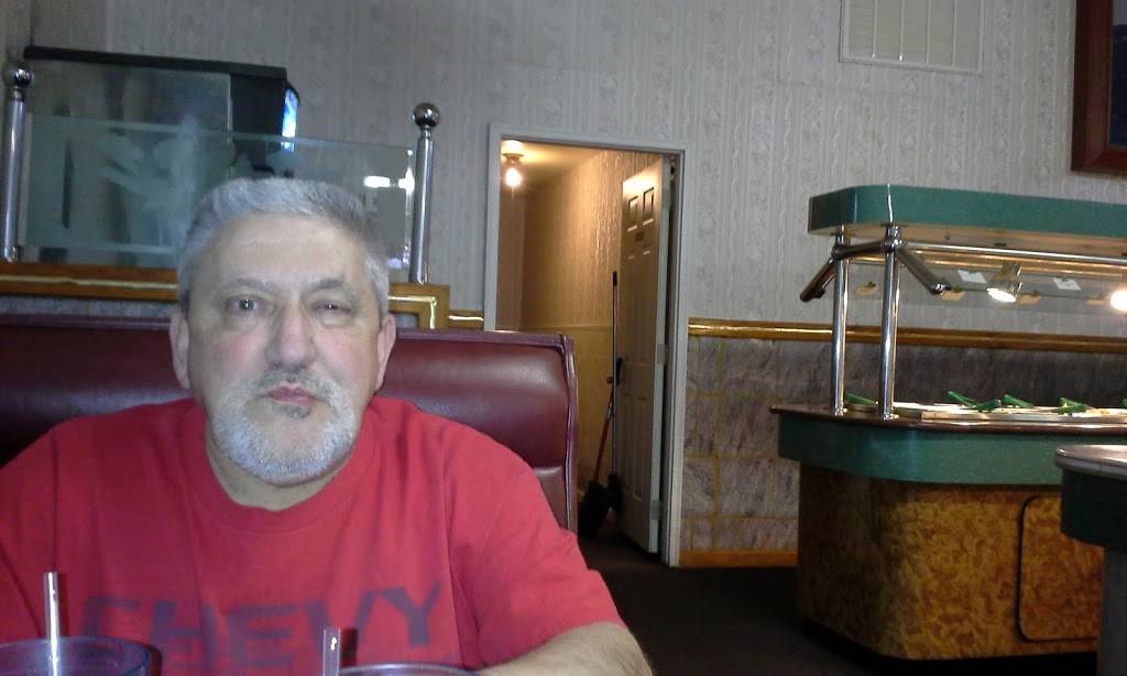 China Buffet | restaurant | 131 E North Ave, Flora, IL 62839, USA | 6186628633 OR +1 618-662-8633