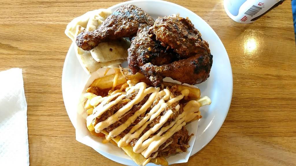 Smokin Chikin | restaurant | 1820 Tiny Town Rd Suite A, Clarksville, TN 37042, USA | 9318962014 OR +1 931-896-2014