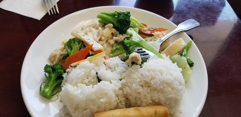 Lucky Wok | restaurant | 8527 Alondra Blvd, Paramount, CA 90723, USA | 5625298977 OR +1 562-529-8977