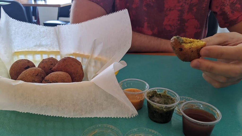 Drus West-Indian Roti Shop | restaurant | 2968 Cleveland Ave, Fort Myers, FL 33901, USA | 2392457162 OR +1 239-245-7162