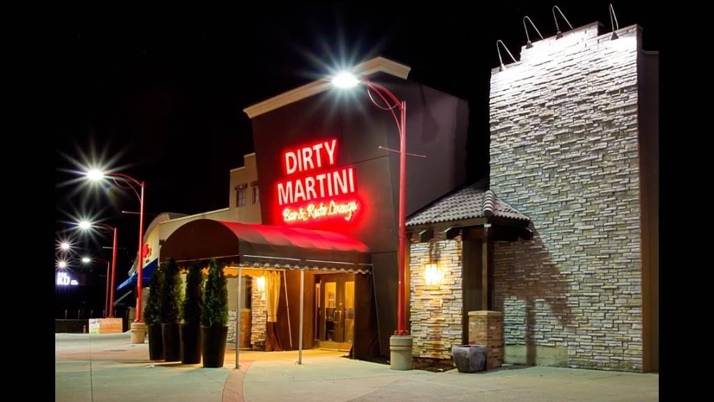 Dirty Martini Oakville | restaurant | 2075 Winston Park Dr, Oakville, ON L6H 5R7, Canada | 9058298400 OR +1 905-829-8400