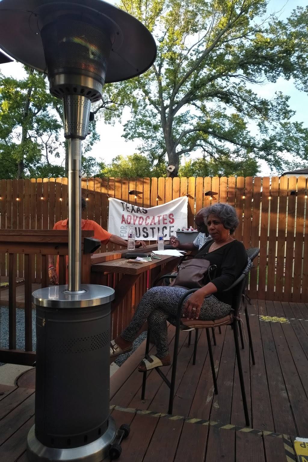 The Library Coffee & Wine House | cafe | 2612 Scott St, Houston, TX 77004, USA | 8325481940 OR +1 832-548-1940