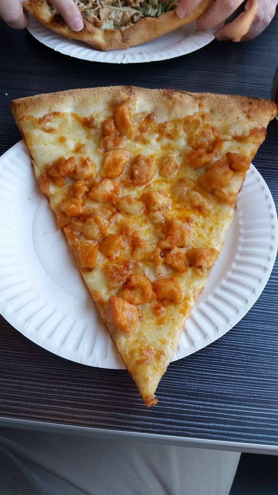 Broadway Pizzeria | restaurant | 2411, 616 N Broadway, White Plains, NY 10603, USA | 9144286218 OR +1 914-428-6218