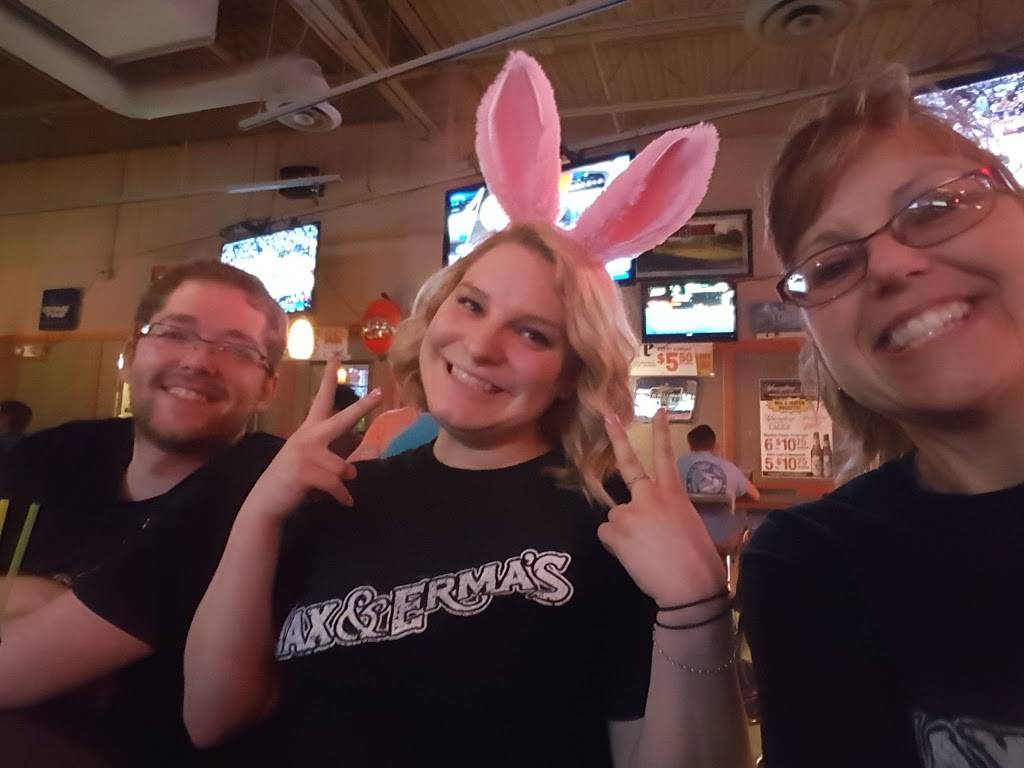 Classic Pizza | restaurant | 742 N State St, Westerville, OH 43082, USA | 6148651000 OR +1 614-865-1000