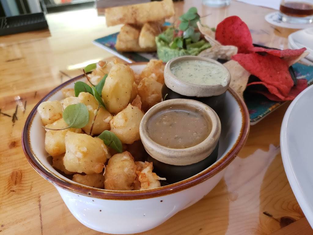 Marnas Eatery and Lounge | restaurant | 4154 W Broadway Ave, Minneapolis, MN 55422, USA | 6122721370 OR +1 612-272-1370