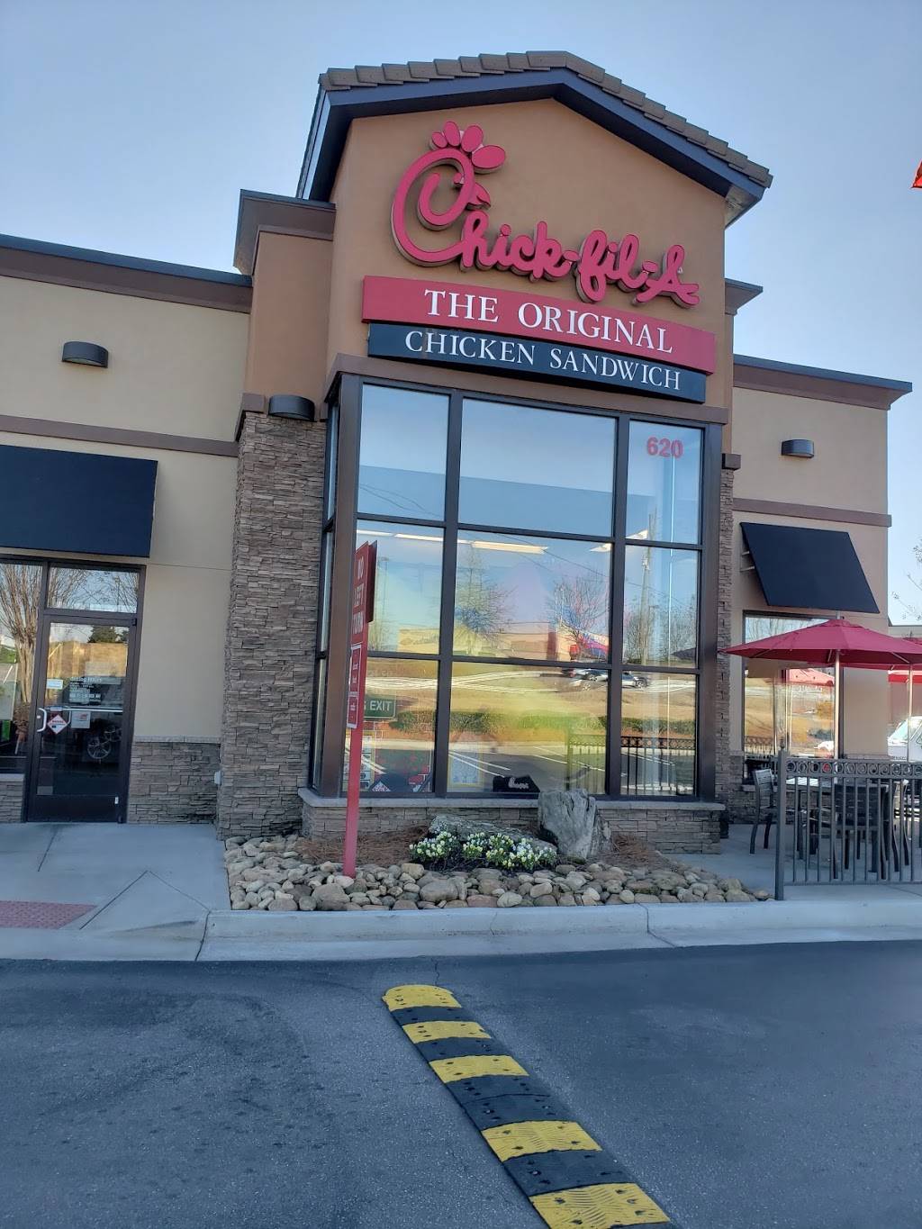 Chick-fil-A | restaurant | 620 Highway 138 Nw, Monroe, GA 30655, USA | 7702660211 OR +1 770-266-0211