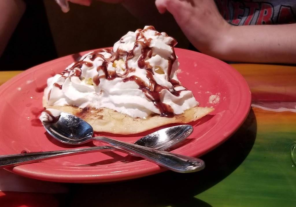 Casa Del Mar II | restaurant | 1410 4th St, Charleston, IL 61920, USA | 2175084219 OR +1 217-508-4219