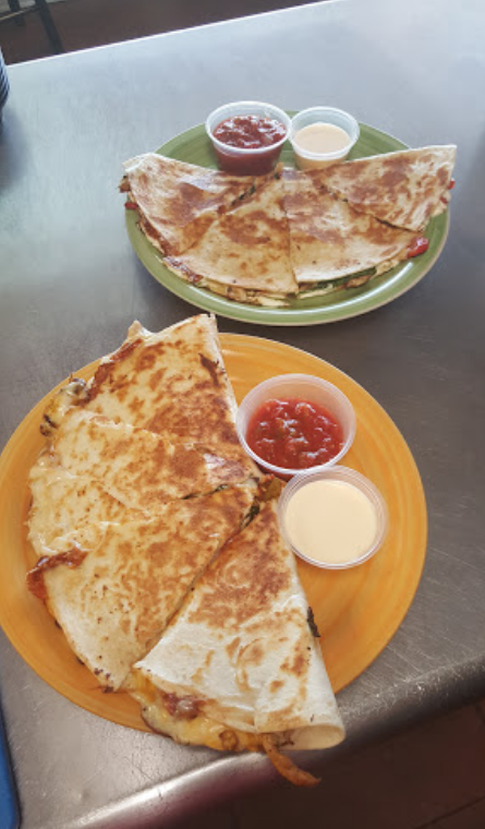 Rockys Pizzeria | meal delivery | 2501 Martin Luther King Jr Dr, North Chicago, IL 60064, USA | 8476727570 OR +1 847-672-7570