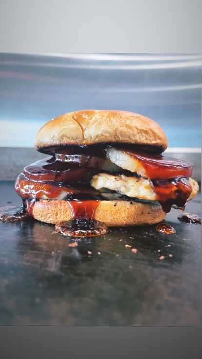 Loud Burger | restaurant | 22497 Barton Rd, Grand Terrace, CA 92313, USA | 9092195630 OR +1 909-219-5630