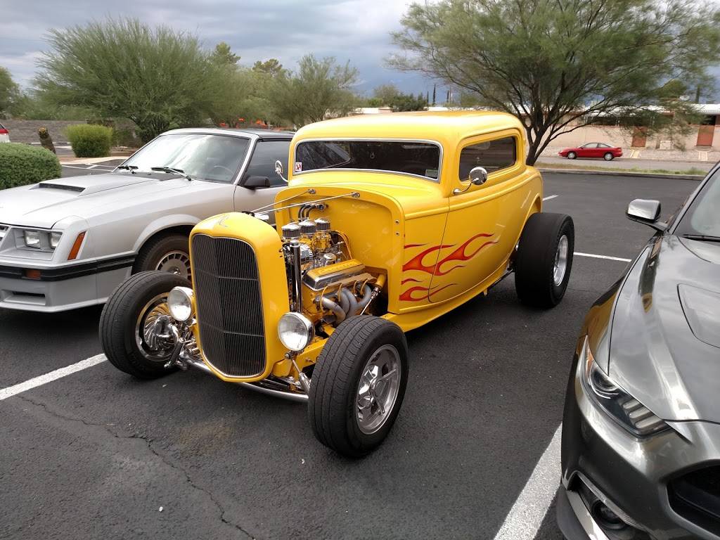 Lucky Wishbone | restaurant | 990 S Harrison Rd, Tucson, AZ 85748, USA | 5202969008 OR +1 520-296-9008