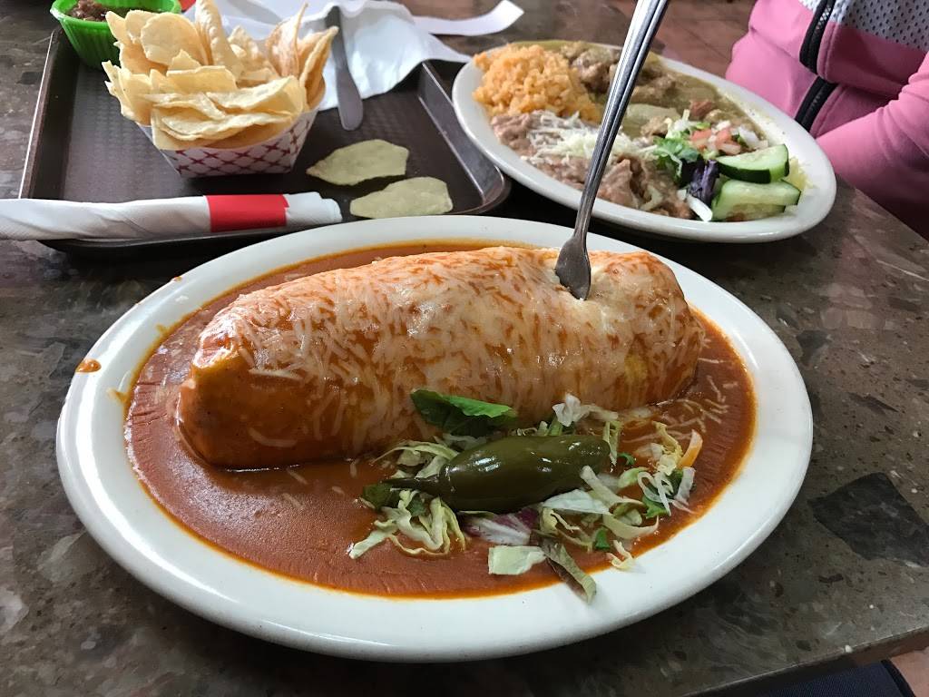 Victorias Taquizas | restaurant | 616 W Hammer Ln, Stockton, CA 95207, USA | 2094768800 OR +1 209-476-8800