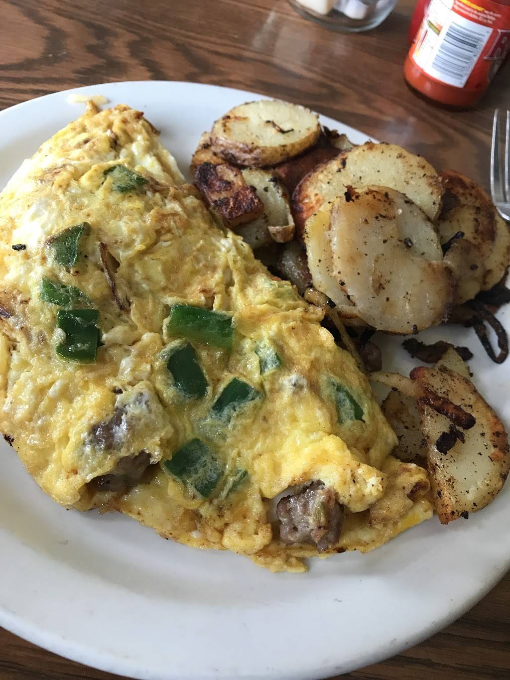 Coffee Pot | restaurant | 12415 Madison Ave, Cleveland, OH 44107, USA | 2162266443 OR +1 216-226-6443