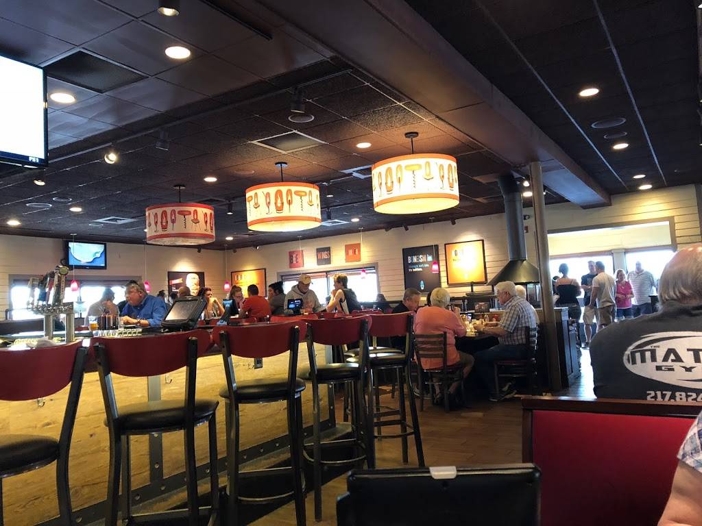 Smokey Bones Bar & Fire Grill | meal takeaway | 2660 S Dirksen Pkwy, Springfield, IL 62704, USA | 2175286410 OR +1 217-528-6410