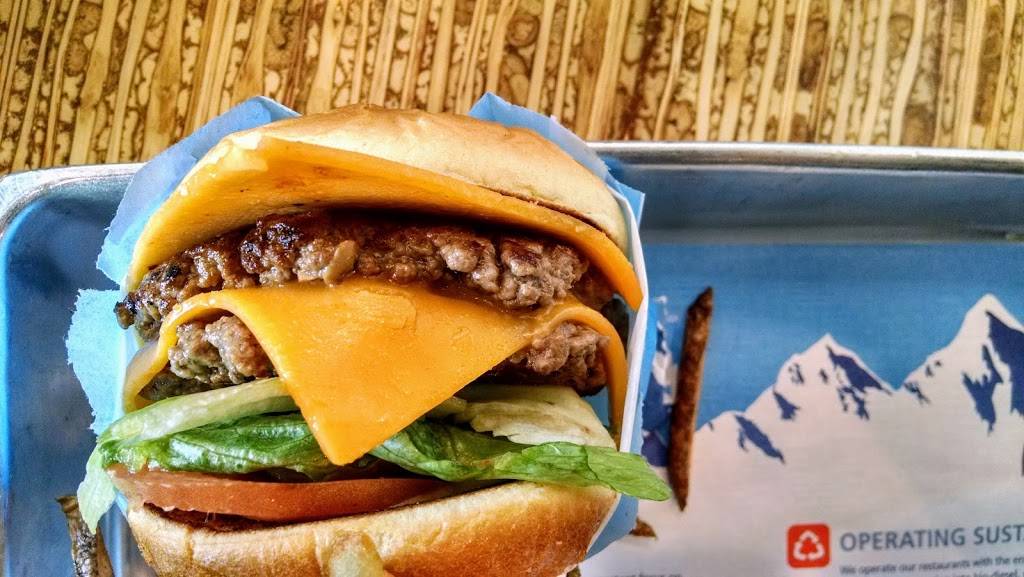 Elevation Burger | restaurant | 228 Market Street, Yonkers, NY 10710, USA | 9143589400 OR +1 914-358-9400