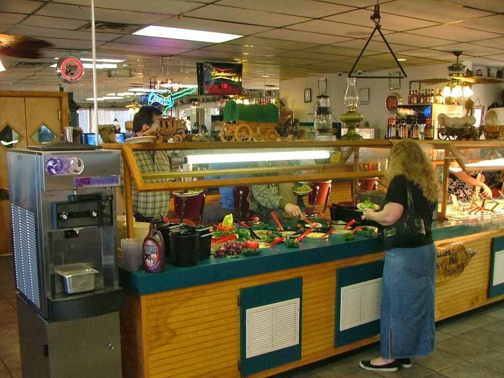 Golden Saddle Cafe | restaurant | 6618 E Admiral Pl, Tulsa, OK 74115, USA | 9188352882 OR +1 918-835-2882