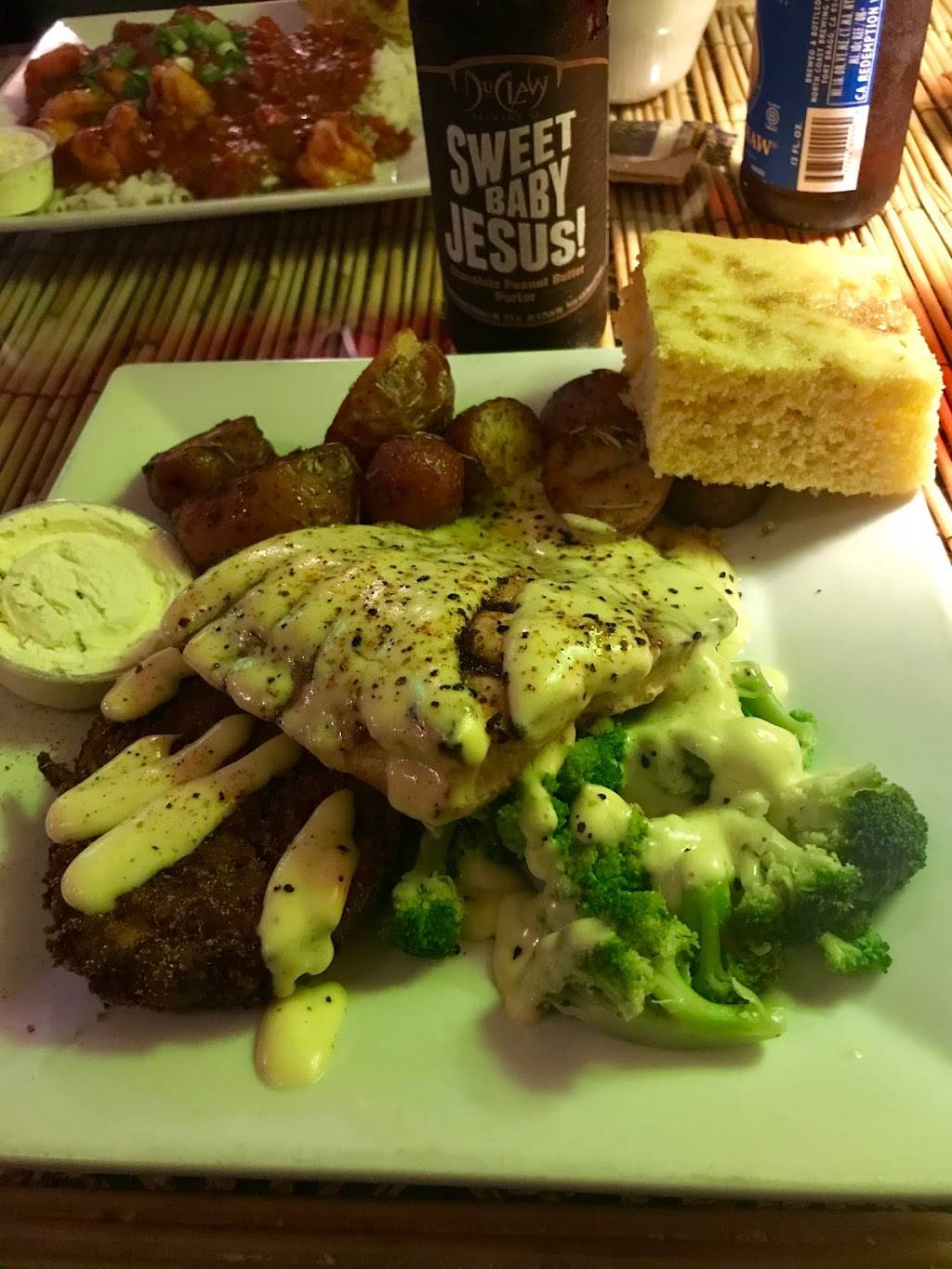 The Lucky Turtle Grill | restaurant | 622 E Dupont Rd, Fort Wayne, IN 46825, USA | 2604905765 OR +1 260-490-5765