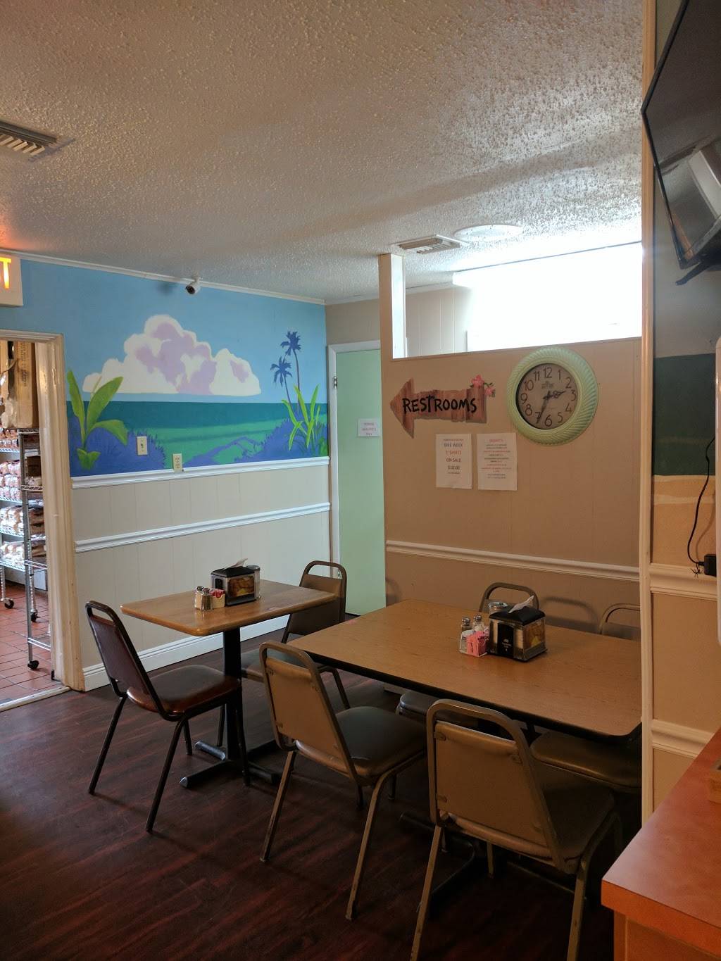 Howards Restaurant | restaurant | 488 S Yonge St, Ormond Beach, FL 32174, USA | 3866731222 OR +1 386-673-1222