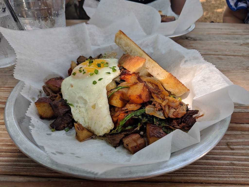 Carolina Watershed | restaurant | 141 E Carolina Ave, Memphis, TN 38126, USA | 9015044749 OR +1 901-504-4749