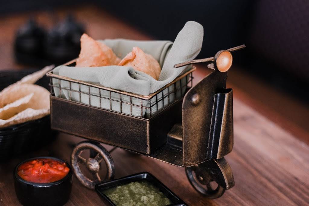 Elaichi Indian Restaurant & Bar | restaurant | 207 Colchester Ave, Burlington, VT 05401, USA | 8025400066 OR +1 802-540-0066