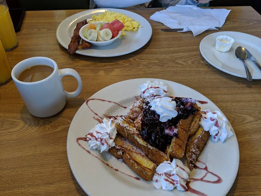 Molly Browns Country Cafe | cafe | 16575 Smoke Tree St, Hesperia, CA 92345, USA | 7609491212 OR +1 760-949-1212